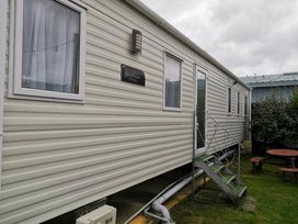 West Sands - Holiday Accommodation 22300 - Hampshire - 1188620 - thumbnail photo 6