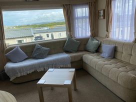 Brynowen Holiday Park - Holiday Accommodation 22306 - Mid Wales - 1188625 - thumbnail photo 8