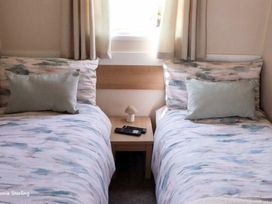 Whitehouse Leisure Park - Holiday Accommodation 22307 - North Wales - 1188626 - thumbnail photo 6