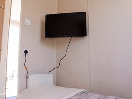 Whitehouse Leisure Park - Holiday Accommodation 22307 - North Wales - 1188626 - thumbnail photo 16