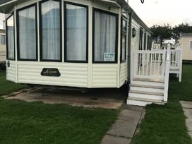 Lyons Robin Hood - Holiday Accommodation 22312 - North Wales - 1188631 - thumbnail photo 2