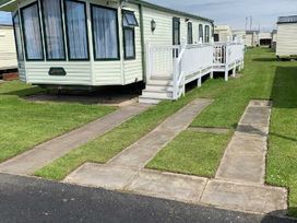 Lyons Robin Hood - Holiday Accommodation 22312 - North Wales - 1188631 - thumbnail photo 9