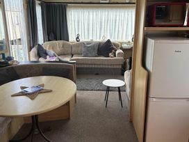 Seaview Caravan Park - Holiday Accommodation 22318 - Lincolnshire - 1188636 - thumbnail photo 7