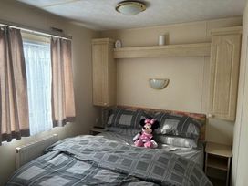 Seaview Caravan Park - Holiday Accommodation 22318 - Lincolnshire - 1188636 - thumbnail photo 12