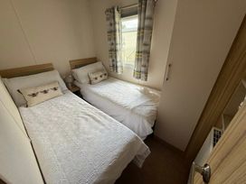 Tattershall Lakes Country Park - Holiday Accommodation 22321 - Lincolnshire - 1188638 - thumbnail photo 4