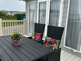 Sand Le Mere Holiday Village - Holiday Accommodation 22324 - North Yorkshire (incl. Whitby) - 1188641 - thumbnail photo 2