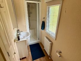 Woodlands Holiday Park - Holiday Accommodation 22325 - Mid Wales - 1188642 - thumbnail photo 10