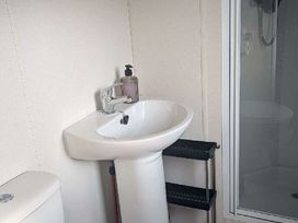 Seal Bay Resort - Holiday Accommodation 22333 - Hampshire - 1188649 - thumbnail photo 18