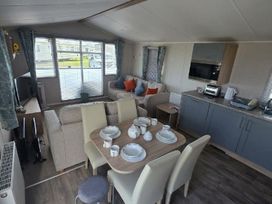 Coastfield Holiday Village - Holiday Accommodation 22334 - Lincolnshire - 1188650 - thumbnail photo 8