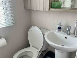 Looe Bay Holiday Park - Holiday Accommodation 22339 - Devon - 1188651 - thumbnail photo 9