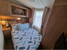 Quay West Holiday Park - Holiday Accommodation 22340 - Mid Wales - 1188653 - thumbnail photo 5