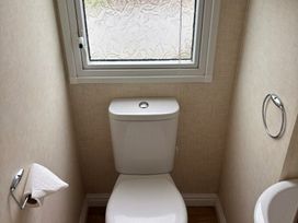Clarach Bay Holiday Village - Holiday Accommodation 22349 - Mid Wales - 1188660 - thumbnail photo 7