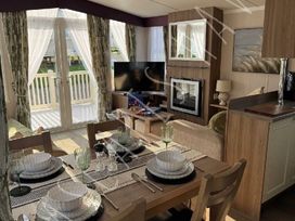 Primrose Valley Holiday Park - Holiday Accommodation 22353 - North Yorkshire (incl. Whitby) - 1188663 - thumbnail photo 2