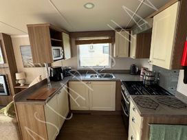 Primrose Valley Holiday Park - Holiday Accommodation 22353 - North Yorkshire (incl. Whitby) - 1188663 - thumbnail photo 5