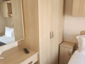 The Wolds Holiday Park - Holiday Accommodation 22354 - Lincolnshire - 1188664 - thumbnail photo 13