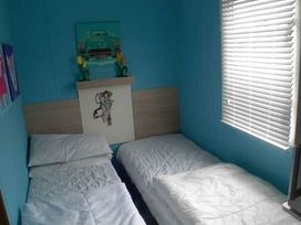 Lyons Winkups and Primrose - Holiday Accommodation 2237 - North Wales - 1188677 - thumbnail photo 4