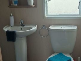 Lido Beach Holiday Park - Holiday Accommodation 22376 - North Wales - 1188681 - thumbnail photo 8