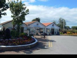 Lido Beach Holiday Park - Holiday Accommodation 22376 - North Wales - 1188681 - thumbnail photo 14