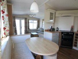 Hoburne Blue Anchor - Holiday Accommodation 2262 - Devon - 1188702 - thumbnail photo 6
