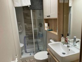 Rockley Park - Holiday Accommodation 228 - Dorset - 1188704 - thumbnail photo 11