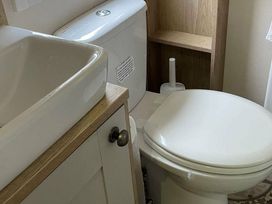 Rockley Park - Holiday Accommodation 228 - Dorset - 1188704 - thumbnail photo 12