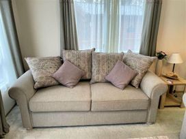 Rockley Park - Holiday Accommodation 228 - Dorset - 1188704 - thumbnail photo 14