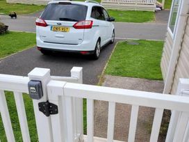 Newquay Holiday Park - Holiday Accommodation 2306 - Cornwall - 1188708 - thumbnail photo 4