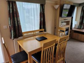 Newquay Holiday Park - Holiday Accommodation 2306 - Cornwall - 1188708 - thumbnail photo 7