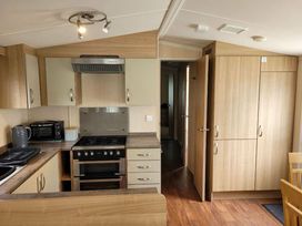 Newquay Holiday Park - Holiday Accommodation 2306 - Cornwall - 1188708 - thumbnail photo 8