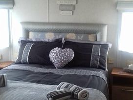 Liskey Hill Caravan Park - Holiday Accommodation 2328 - Cornwall - 1188710 - thumbnail photo 2