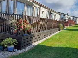Liskey Hill Caravan Park - Holiday Accommodation 2328 - Cornwall - 1188710 - thumbnail photo 11