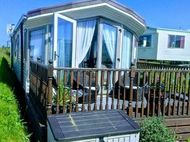 Liskey Hill Caravan Park - Holiday Accommodation 2328 - Cornwall - 1188710 - thumbnail photo 13