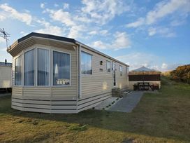 Silver Sands Holiday Park - Holiday Accommodation 2350 - Scottish Lowlands - 1188712 - thumbnail photo 1