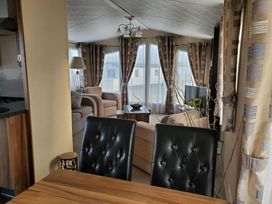 Silver Sands Holiday Park - Holiday Accommodation 2350 - Scottish Lowlands - 1188712 - thumbnail photo 8