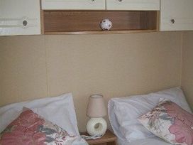 Hopton Holiday Village - Holiday Accommodation 2373 - Suffolk & Essex - 1188714 - thumbnail photo 7