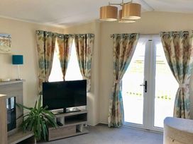 Trimingham House Caravan Park - Holiday Accommodation 2476 - Norfolk - 1188720 - thumbnail photo 5