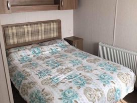 Blue Dolphin Holiday Park - Holiday Accommodation 2485 - North Yorkshire (incl. Whitby) - 1188722 - thumbnail photo 8