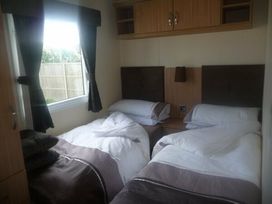 Coastfield Holiday Village - Holiday Accommodation 25 - Lincolnshire - 1188723 - thumbnail photo 5