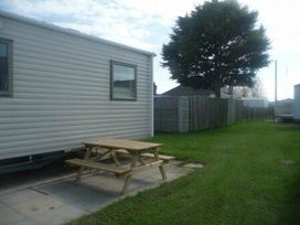 Coastfield Holiday Village - Holiday Accommodation 25 - Lincolnshire - 1188723 - thumbnail photo 8