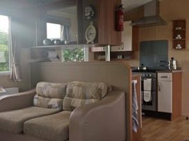 Presthaven Beach Resort - Holiday Accommodation 2516 - North Wales - 1188727 - thumbnail photo 3