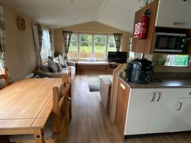 Presthaven Beach Resort - Holiday Accommodation 2516 - North Wales - 1188727 - thumbnail photo 8