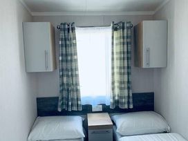 Burnham-on-Sea Holiday Park - Holiday Accommodation 2523 - Devon - 1188728 - thumbnail photo 9