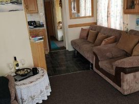 Golden Palm Resort - Holiday Accommodation 2571 - Lincolnshire - 1188732 - thumbnail photo 8