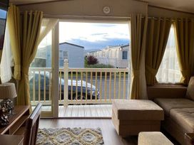 Golden Sands Kinmel Bay - Holiday Accommodation 258 - North Wales - 1188733 - thumbnail photo 3