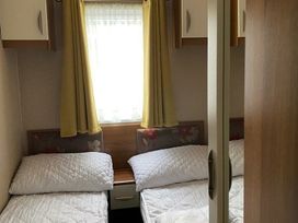 Golden Sands Kinmel Bay - Holiday Accommodation 258 - North Wales - 1188733 - thumbnail photo 12