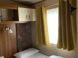 Golden Sands Kinmel Bay - Holiday Accommodation 258 - North Wales - 1188733 - thumbnail photo 13