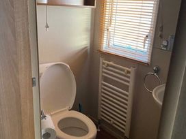 Golden Sands Kinmel Bay - Holiday Accommodation 258 - North Wales - 1188733 - thumbnail photo 15