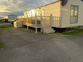Golden Sands Kinmel Bay - Holiday Accommodation 258 - North Wales - 1188733 - thumbnail photo 16
