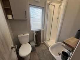 Kiln Park Holiday Park - Holiday Accommodation 2591 - South Wales - 1188736 - thumbnail photo 7