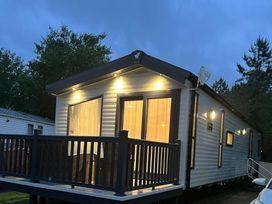 Kiln Park Holiday Park - Holiday Accommodation 2591 - South Wales - 1188736 - thumbnail photo 13